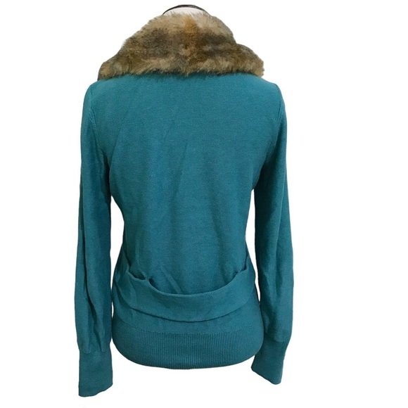 Cabi Tearoom 5 Button Cardigan In Teal Removable Faux Fur Collar #3018 Medium - Picture 4 of 10